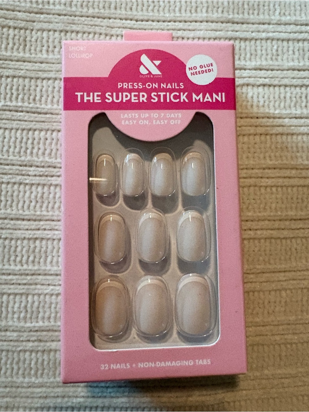 Olive & June The Super Stick Mani Press-On Nails in Nude French Tip
